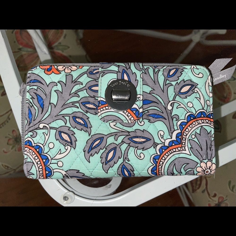 Vera Bradley wallet